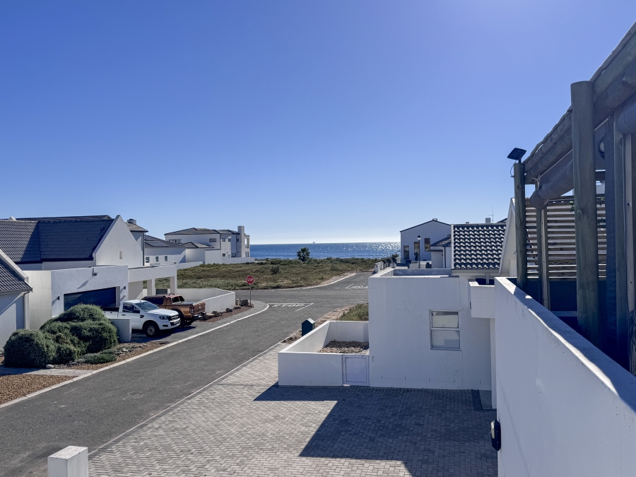 3 Bedroom Property for Sale in Sandy Point Western Cape